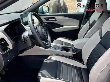 Nissan Qashqai DIG-T 103kW (140CV) mHEV 4x2 Tekna Nuevo Gris/gris