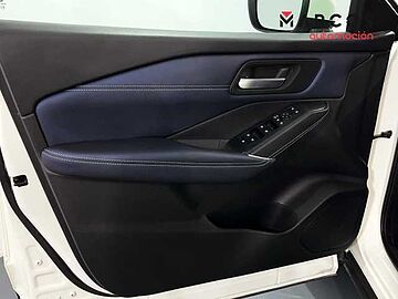Nissan Qashqai DIG-T 116kW Xtronic N-Connecta BLANCO PERLADO AZUL