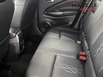 Nissan JUKE DIG-T 84 kW (114 CV) 6M/T Tekna Lunar White + Midnight Black