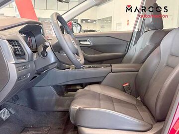 Nissan X-Trail 5pl 1.5 e-POWER 152kW 4x2 A/T Tekna Kyoto Red