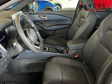 Nissan Qashqai DIG-T 103kW (140CV) mHEV 4x2 Tekna Midnight Black + Skyline Grey