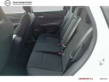 Nissan QASHQAI 1.3DIG-T ACENTA 140CV 2WD MT MHEV E6D-F QASHQAI 1.3DIG-T ACENTA 140CV 2WD MT MHEV E6D-F LUNAR WHITE